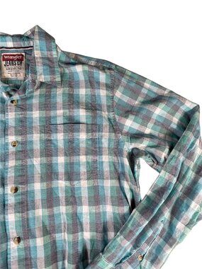 Wrangler Jeans Co Button Up Collared Shirt Men's M Blue Green Plaid Long Sleeve